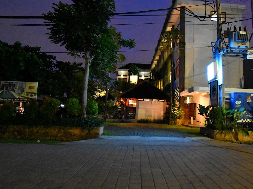 Ganga Hotel & Apartment Ντενπασάρ Εξωτερικό φωτογραφία