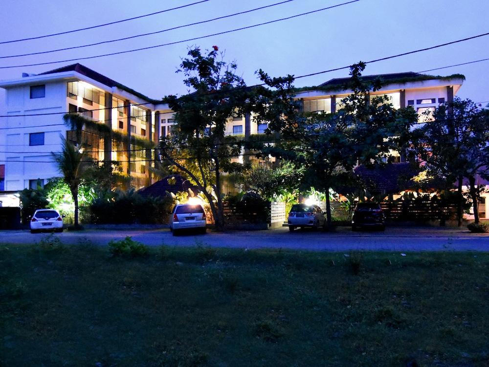 Ganga Hotel & Apartment Ντενπασάρ Εξωτερικό φωτογραφία